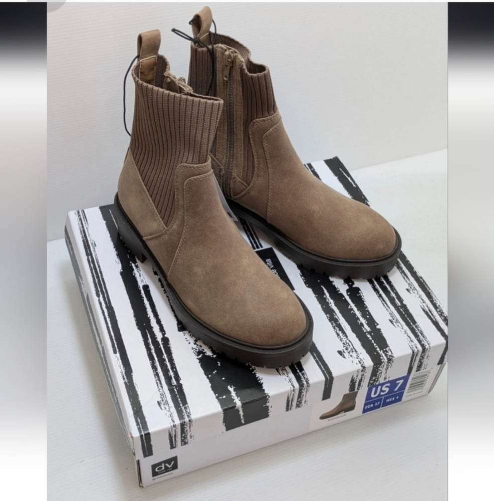 DV Dolce Vita Orelia Women's Ankle Boot, Mushroom Brown, Choose Size